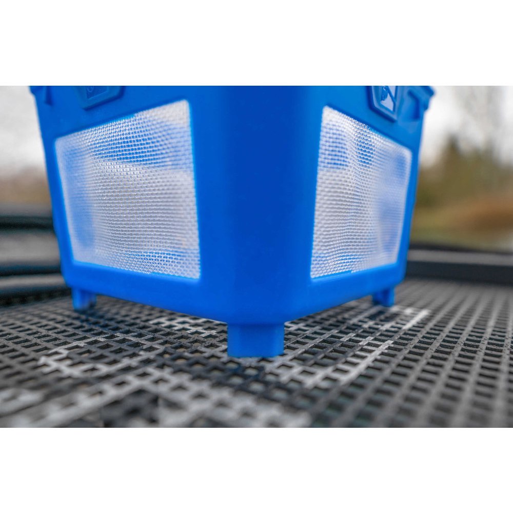 Preston Innovations Ventamesh Tub detail 4