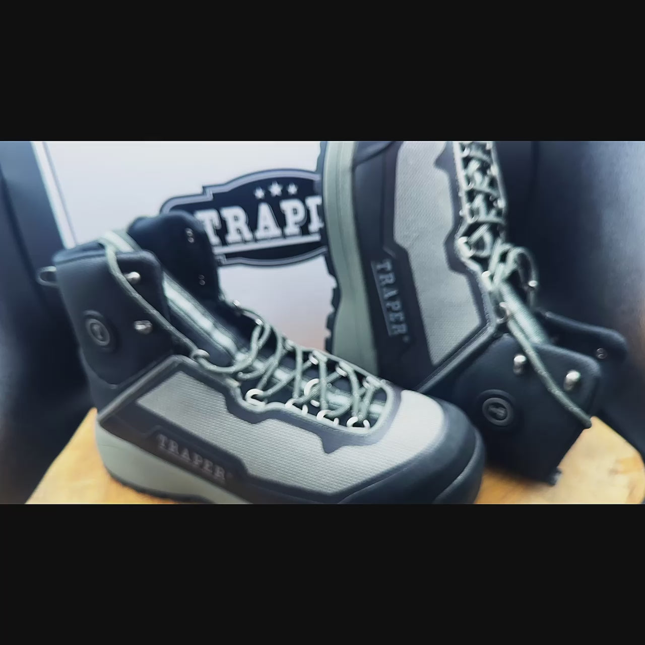 Load video: Traper Wading Boots Yukon Pro