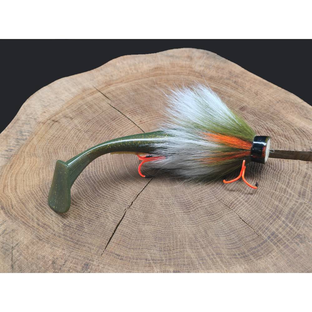 One 100Plus Lures Chaser 27cm 165g Motoroil Olive White