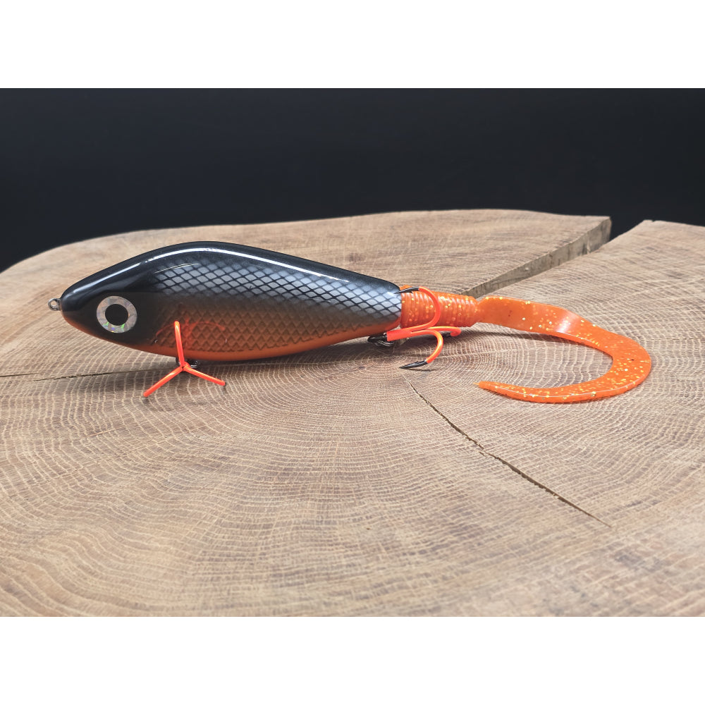One 100Plus Lures Sting Halloween 13.5cm 125g BKK UV Hooks