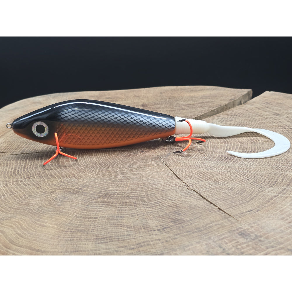 One 100Plus Lures Sting 16cm 160g Halloween BKK UV Hooks