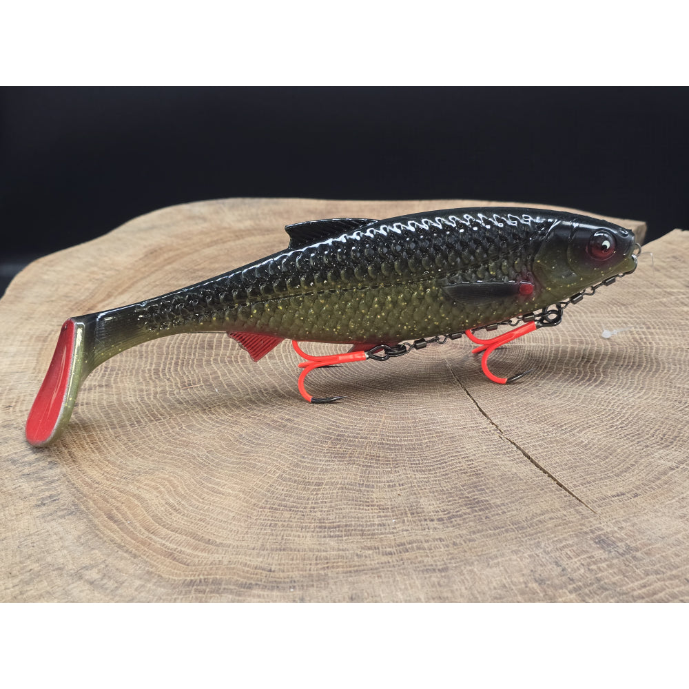 One 100Plus Lures Instinct Motor Oil Roach 27cm / 200g BKK UV Hooks