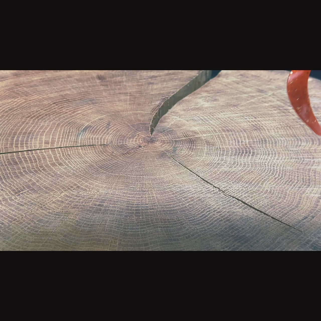 Load video: One 100Plus Lures Sting 13.5cm 125g Orange Trout BKK UV Hooks